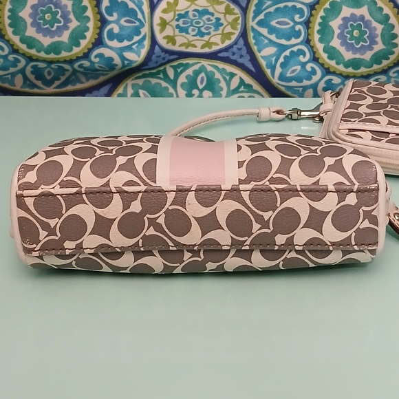 Coach Leather Wallet and Cosmetic Pouch Set - Picture 5 of 14